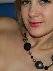 Photo 3, Sexy Dressed Mother