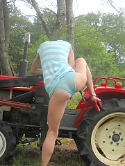 Photo 9, Farmers Skinny Mature