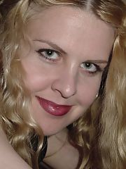 Photo 19, Curly Blonde Mature