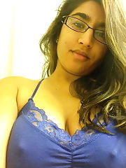 Photo 32, Indian Chubby Girlfriend