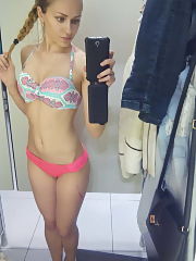 Photo 22, Blondie Slim Selfshooter