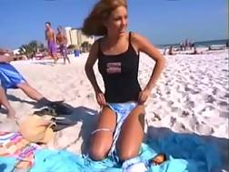 4 min - Undresses beach
