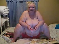 4 min - Fat riding ball cowgirl