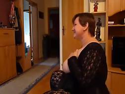 8 min - Nerdy bbw sucks cock