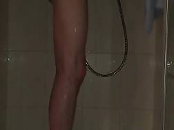 12 min - Skinny ass shower