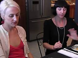 33 min - Hairy sapphic