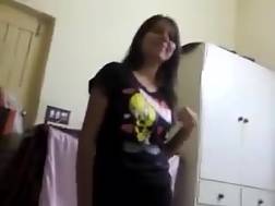 10 min - Huge breasted indian coed