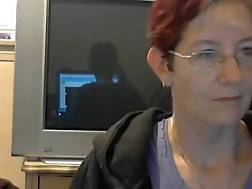 4 min - Mature white live chat