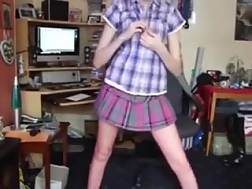 4 min - Web cam skinny lighthaired