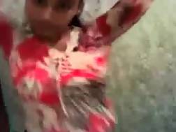 24 min - Indian shower blowing pecker