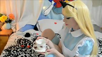 alice cosplay