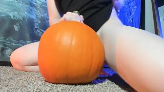 halloween trans penetrates