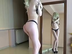 10 min - Lighthaired striptease mirror