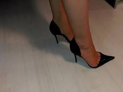 4 min - Wifes feet heels
