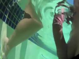 10 min - Couple public pool