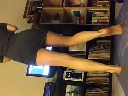 6 min - Yoga stretching stripping