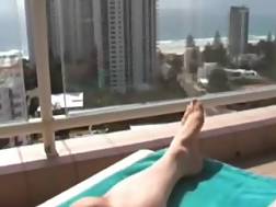 9 min - Blackhaired outdoors hj balcony