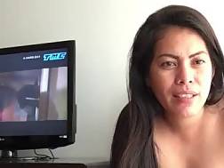 4 min - Mature oriental bangs herself