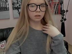 4 min - Nerdy teen exposing twat