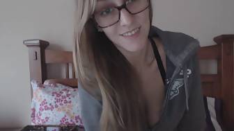 lonely hotty glasses playing
