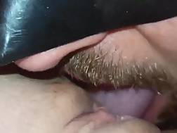 12 min - Jizzes lick pussy