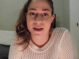 6 min - Curvy pawg shakes ass