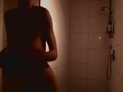 11 min - Slender shower