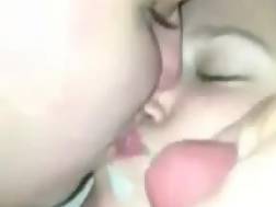 1 min - Kissing cum