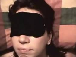 3 min - Blindfolded facial