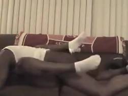 5 min - Deep black legs