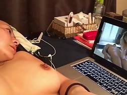 7 min - Finger wet twat