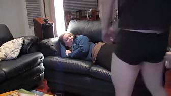 penetrating couch makes cum