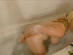 8 min - Solo wanks bathtub