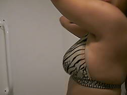 2 min - Indian striptease
