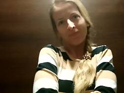 1 min - Flashing knockers public toilet