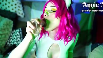 secretary receives public show