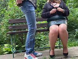 6 min - Chubby milf handjob jizz