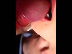 6 min - Closeup sucks cum mouth