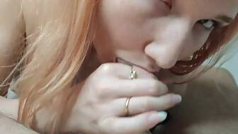 closeup sucks teen lighthaired